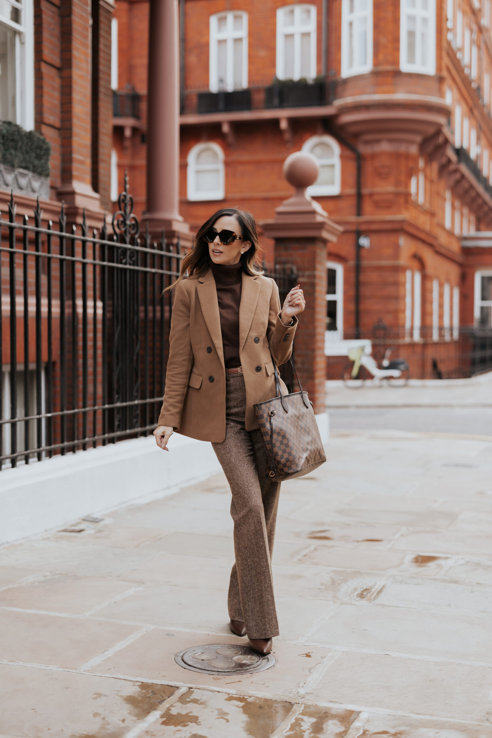 cozy fall fit  Downtown outfits, Brown skirt outfit, Cute outfits