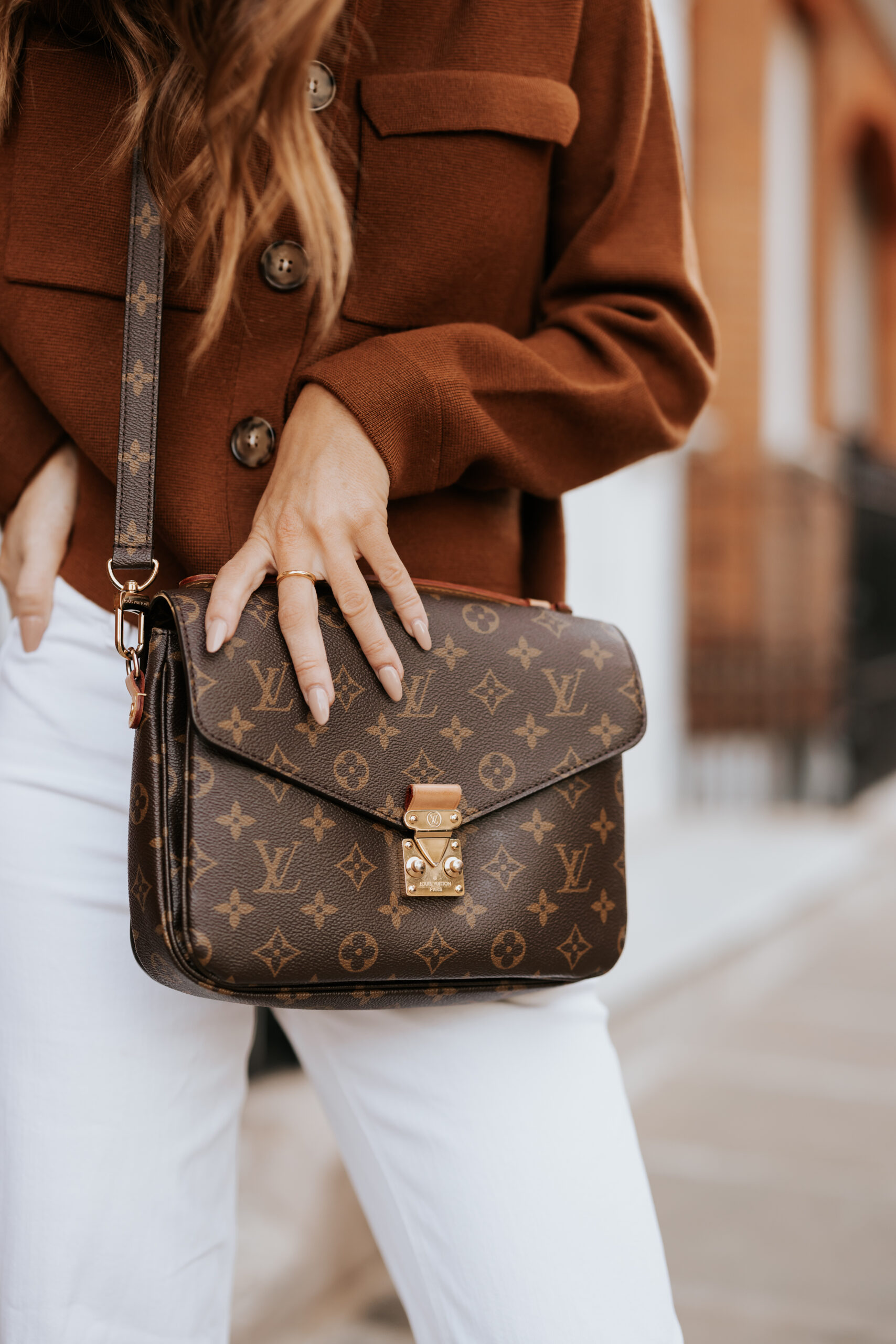 My Louis Vuitton Pochette Metis - The Reluctant Blogger