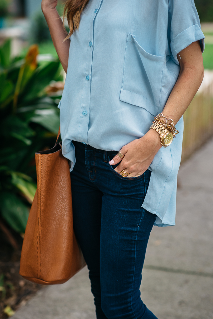 CASUAL OVERSIZED SHIRT + LEOPARD PRINT FLATS