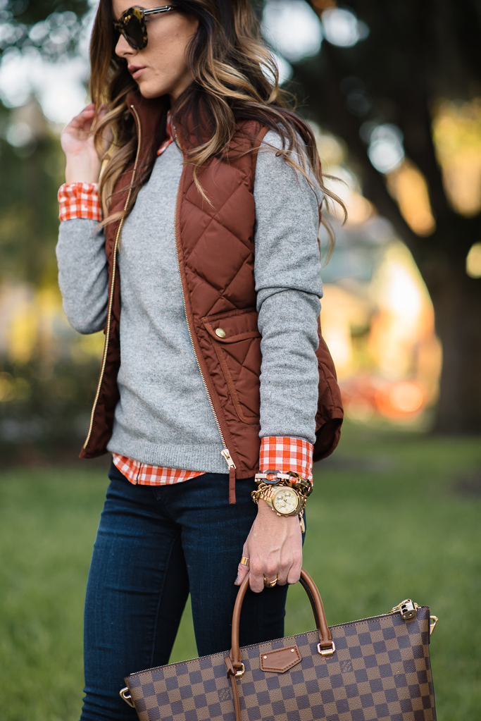 FALL OUTFIT WITH RUSTIC COLORS